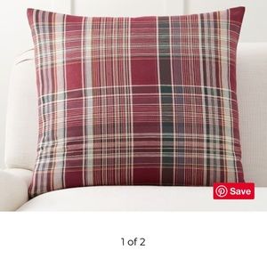 NWT Set of 2- Pottery Barn Kingston Pillow Covers